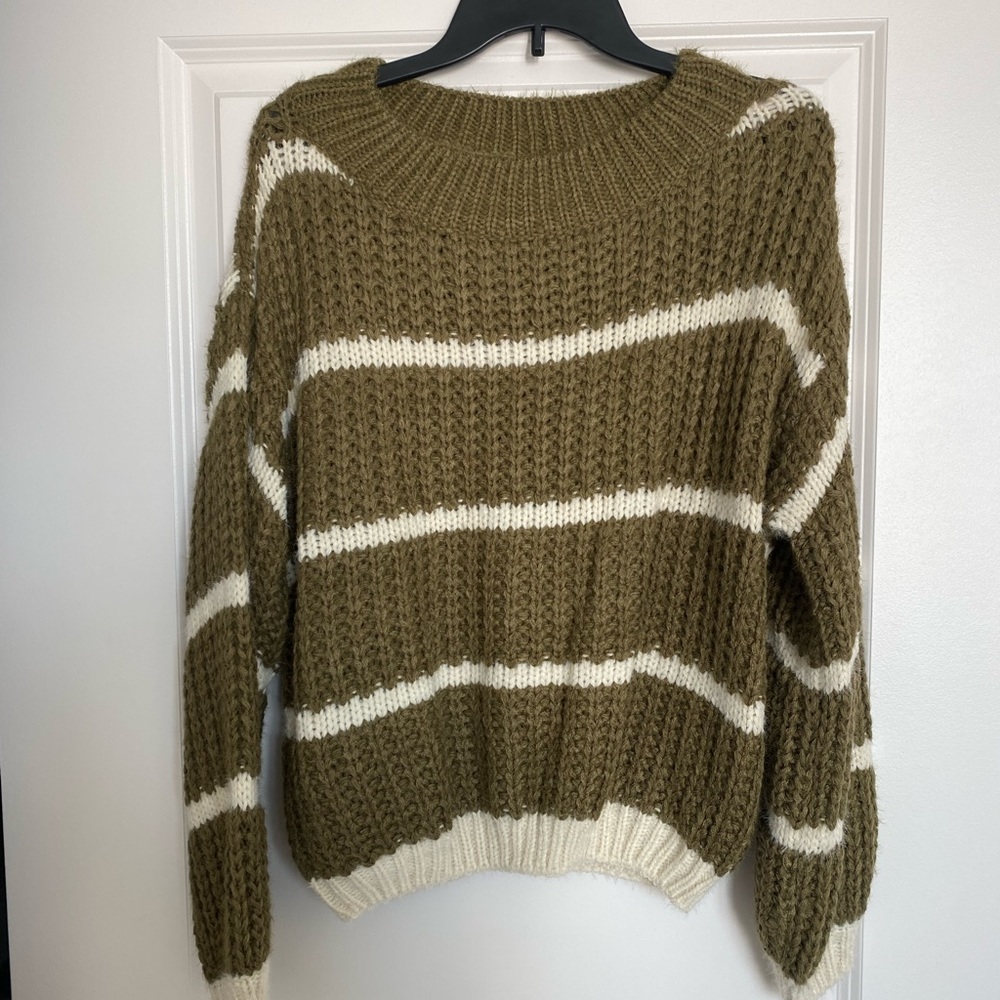 Pink Lily sweater. Size M